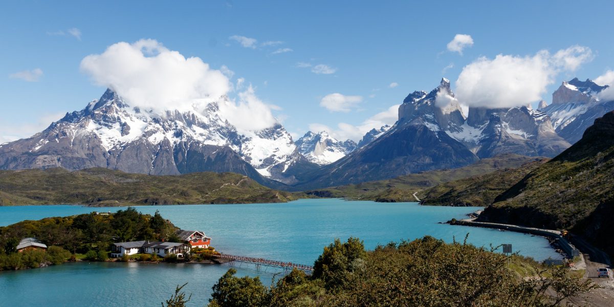 The south, its lakes and volcanoes